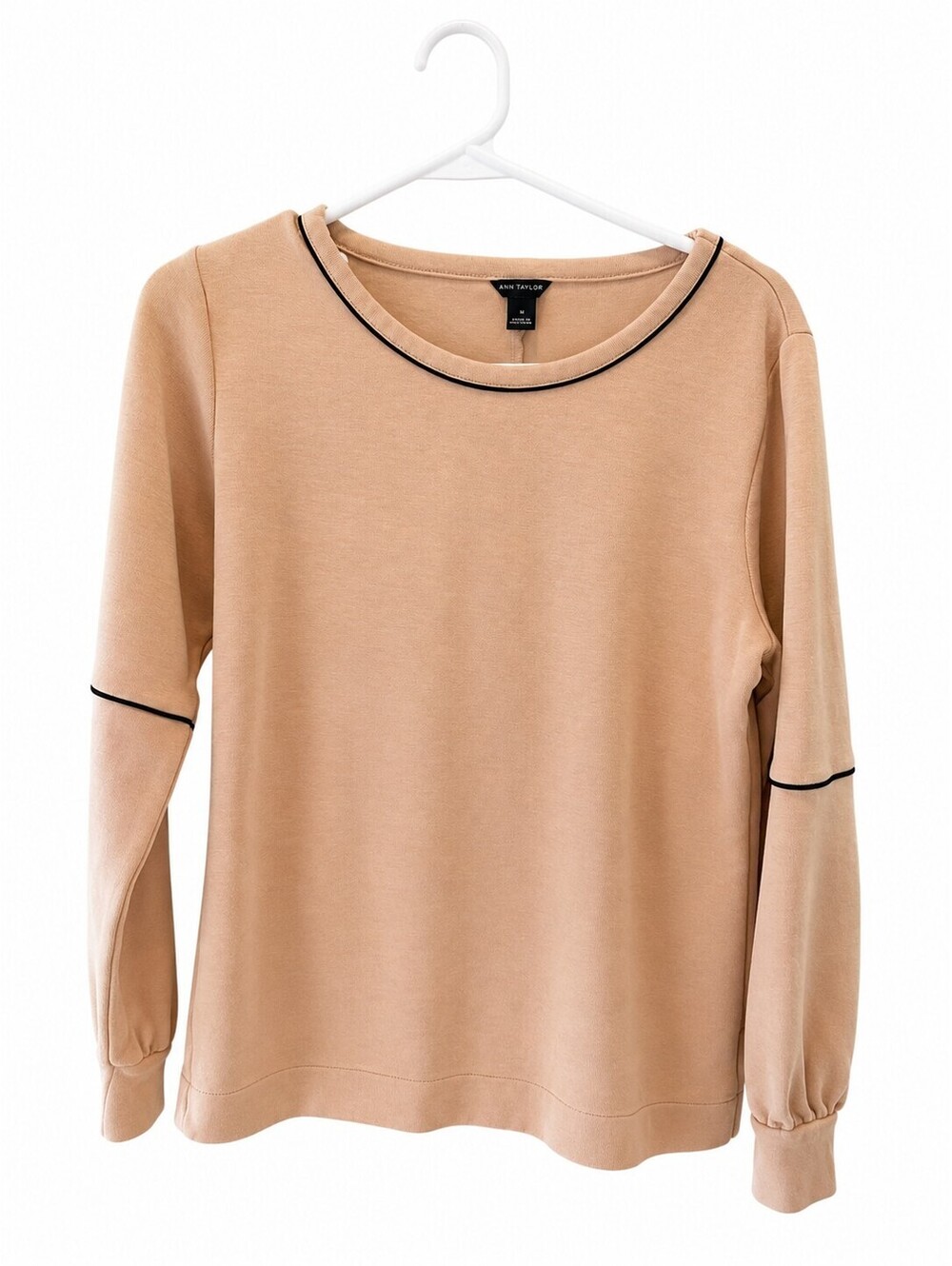Ann Taylor Women's Medium Beige Long Sleeve Sweatshirt with Black Piping Detail